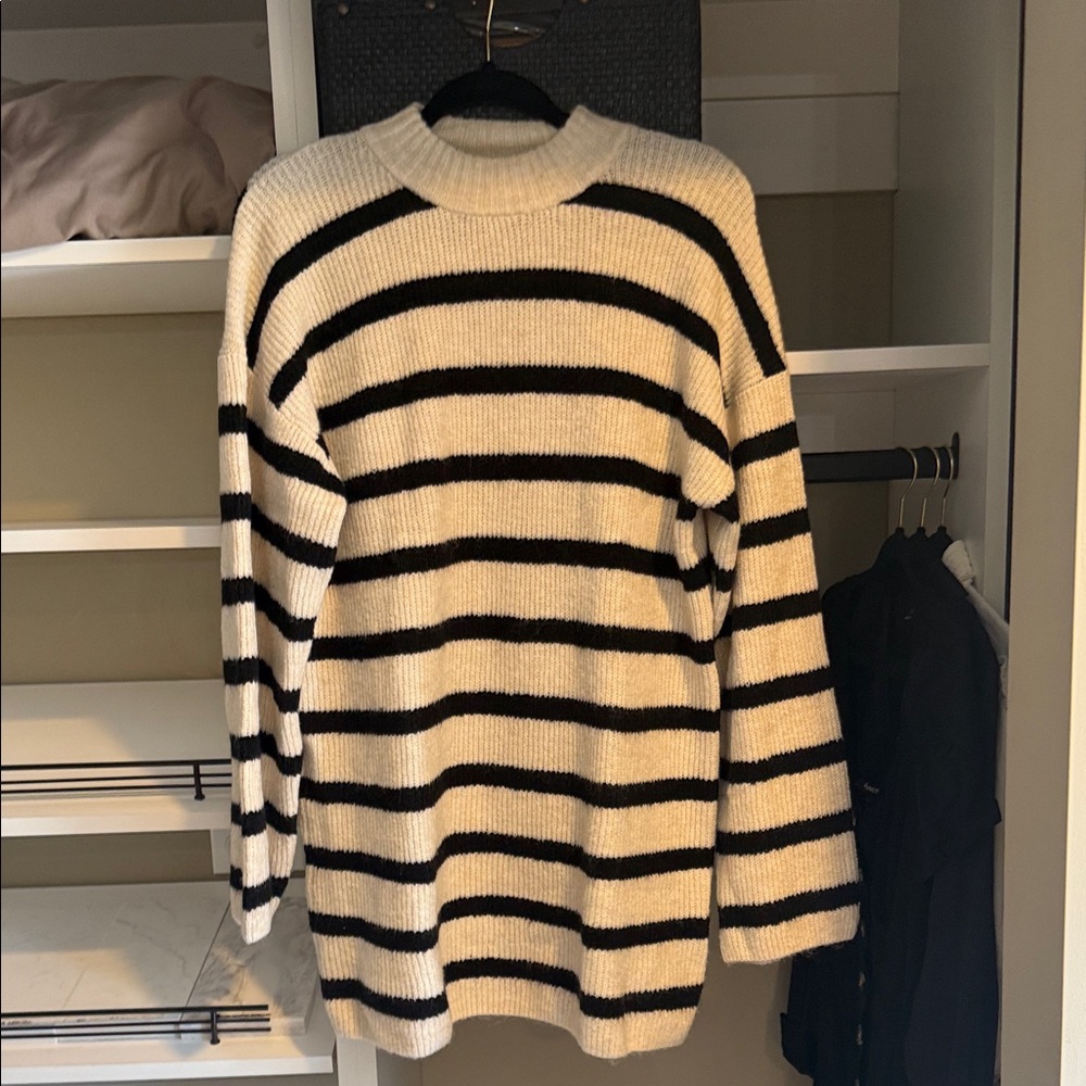 H&M Striped Black & Cream Sweater